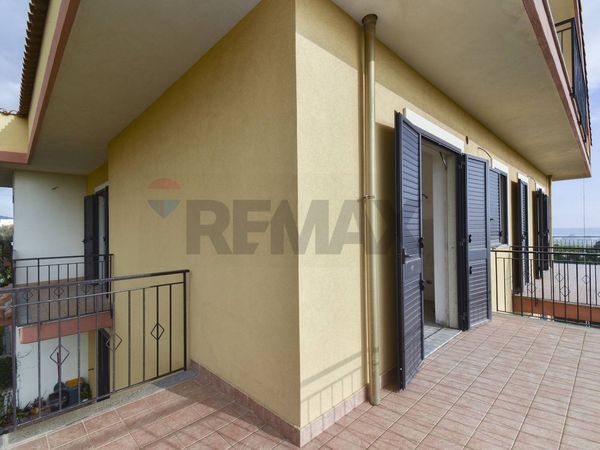 Appartamento Torre Archirafi, Riposto, CT Vendita