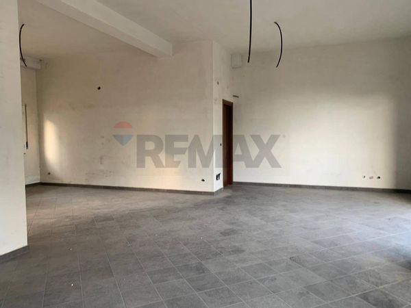 Locale Commerciale Camporotondo Etneo, CT Affitto - Foto 4