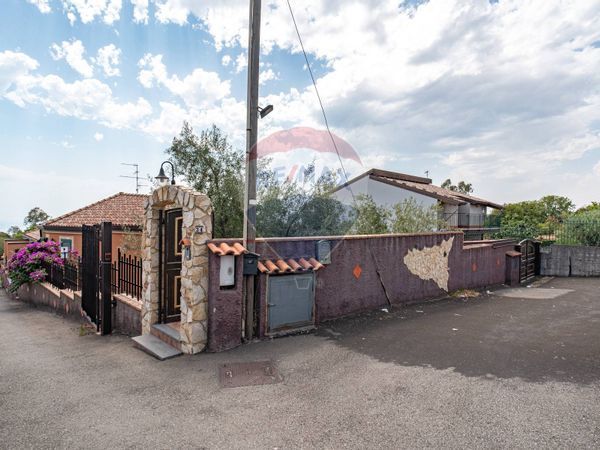 Villa singola Lavinaio, Aci Sant'Antonio, CT Vendita - Foto 2