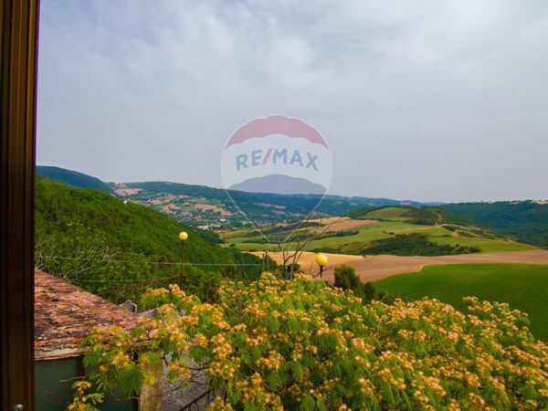 Appartamento Fabriano, AN Vendita