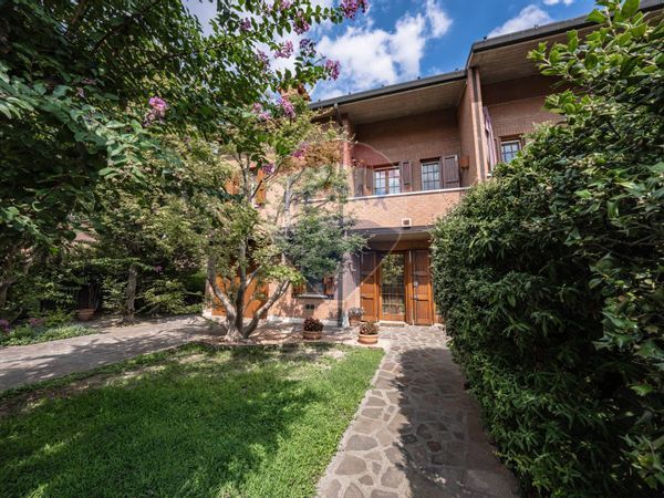 Villetta bifamiliare Via Bologna, Ferrara, FE Vendita