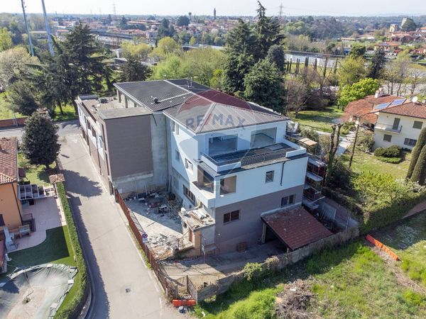 Nuove costruzioni Capriate San Gervasio, BG Vendita