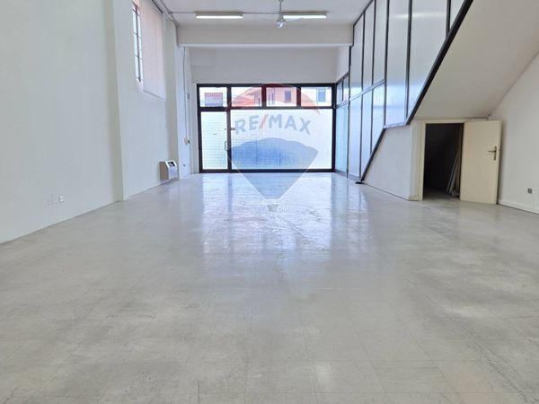 Negozio Serravalle, SM Affitto