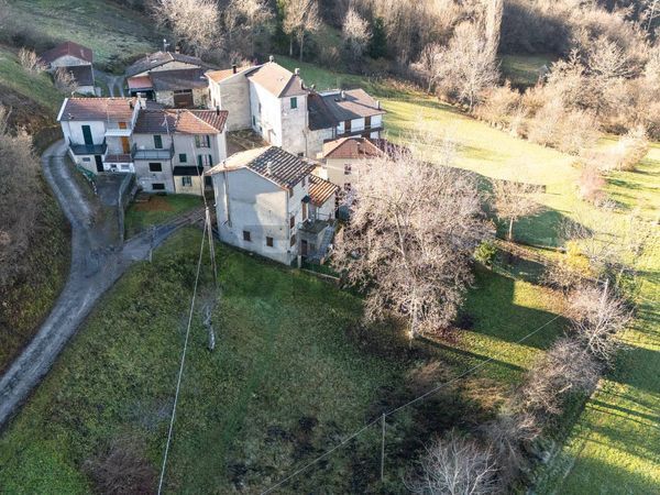 Porzione di casa Corniglio, PR Vendita