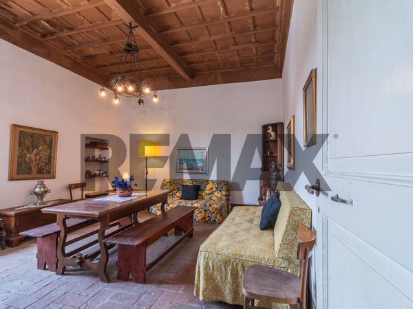 Appartamento Ischia di Castro, VT Vendita