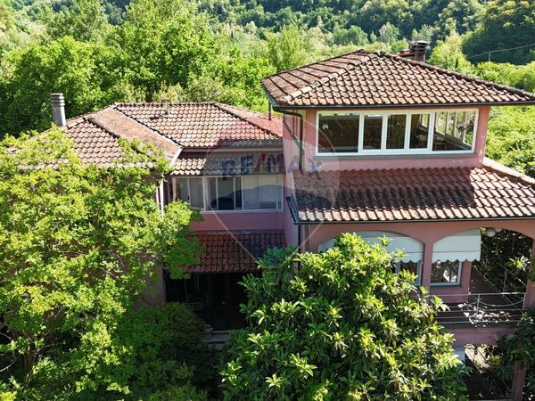 Villa singola Ponte di Campia, Gallicano, LU Vendita