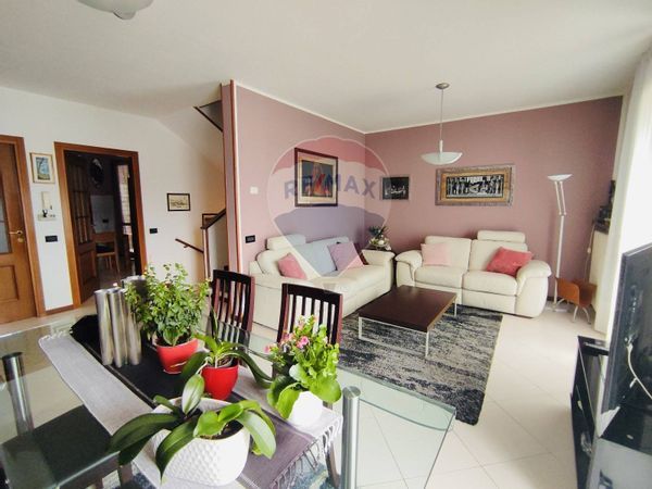 Villa a schiera Ponte Chiasso, Como, CO Vendita