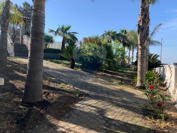 Villa a schiera Belpasso, CT Vendita