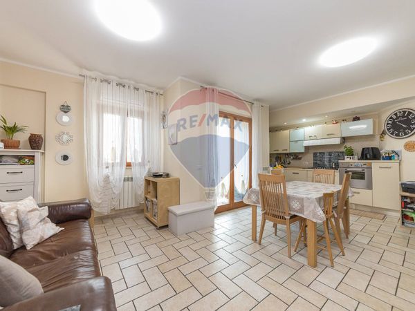 Appartamento Santa Maria delle Mole, Marino, RM Vendita - Foto 2