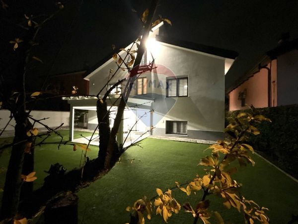 Villa singola Arese, MI Vendita