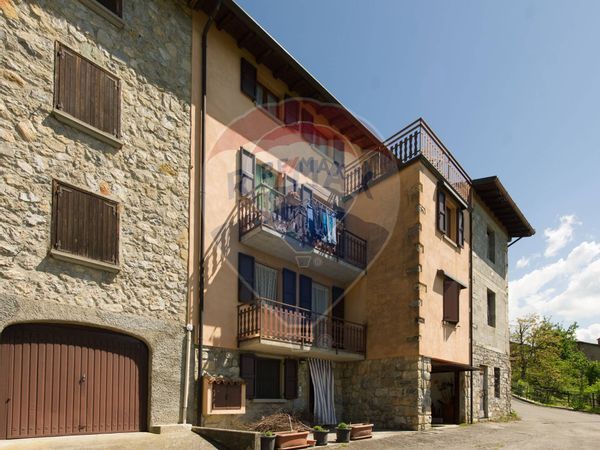 Appartamento Camerata Cornello, BG Vendita