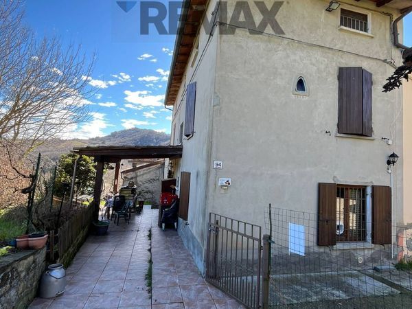 Casa Semindipendente Contignaco (Piè di Via), Salsomaggiore Terme, PR Vendita