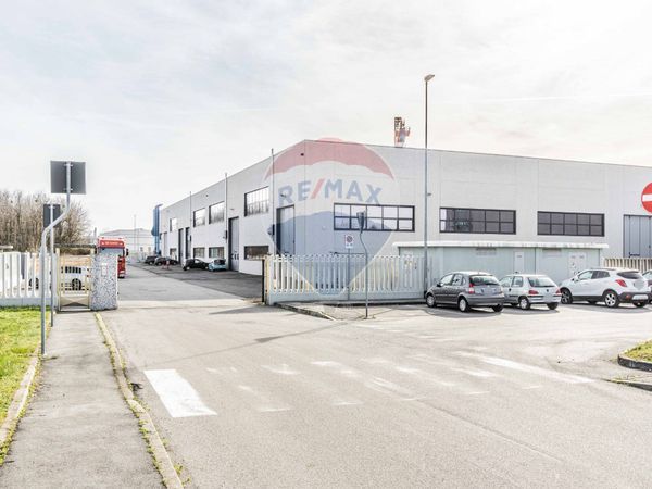 Capannone Industriale Magnago, MI Affitto