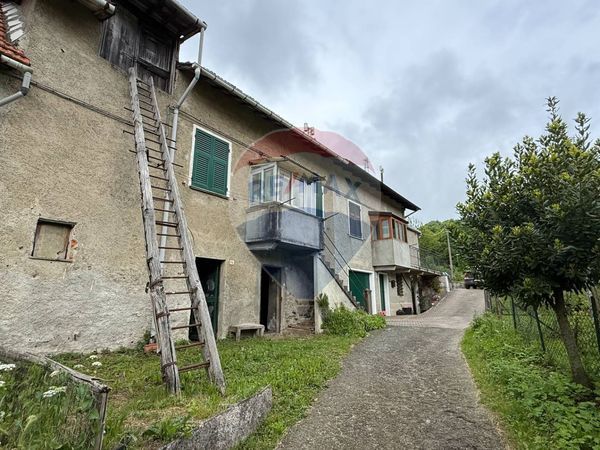 Casa Semindipendente Passionata, Masone, GE Vendita