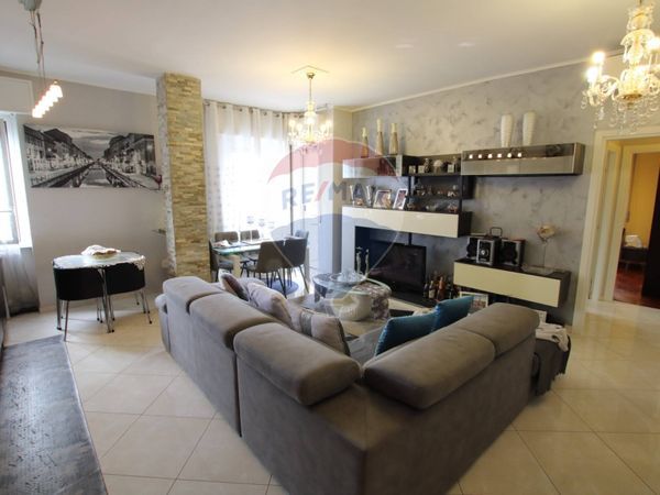 Appartamento Macherio, MB Vendita