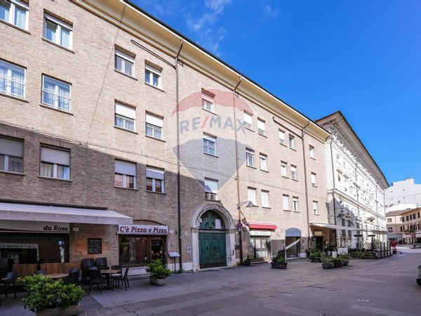 Appartamento Centro storico, Ferrara, FE Vendita