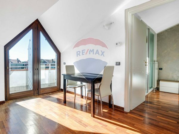 Appartamento Caronno Pertusella, VA Vendita