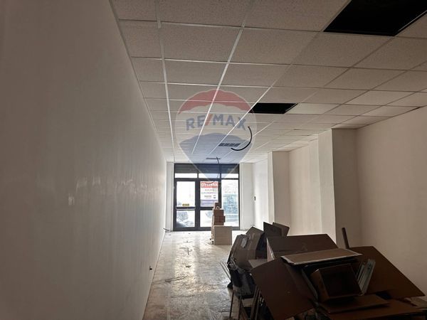 Locale Commerciale Centro, Benevento, BN Affitto - Foto 2