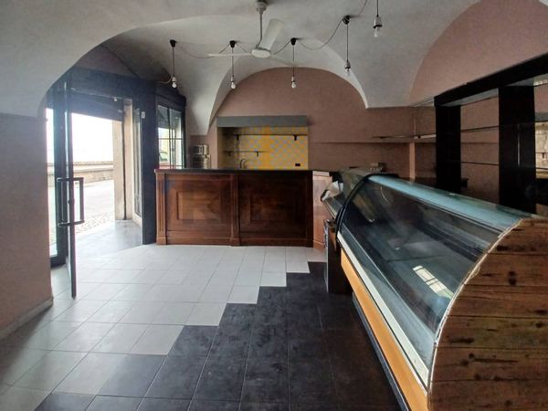 Bar Veroli, FR Affitto