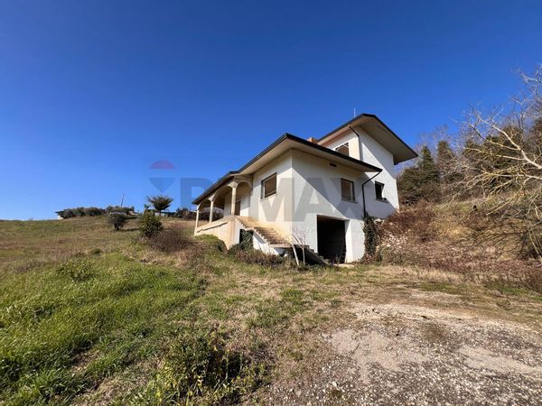 Casa Indipendente Fragneto Monforte, BN Vendita