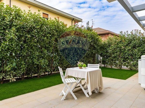 Appartamento Biassono, MB Vendita