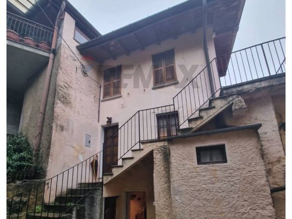 Porzione di casa Agra, VA Vendita