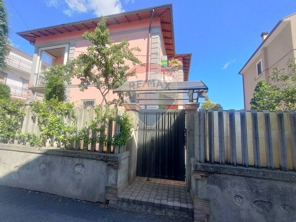 Appartamento S. Barbara, L'Aquila, AQ Affitto