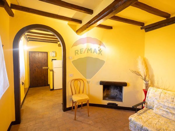 Casa Indipendente Piazze, Cetona, SI Vendita