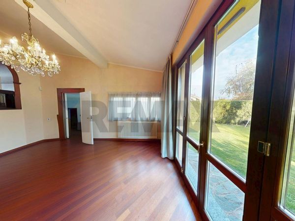 Villetta bifamiliare Cassina de' Pecchi, MI Vendita