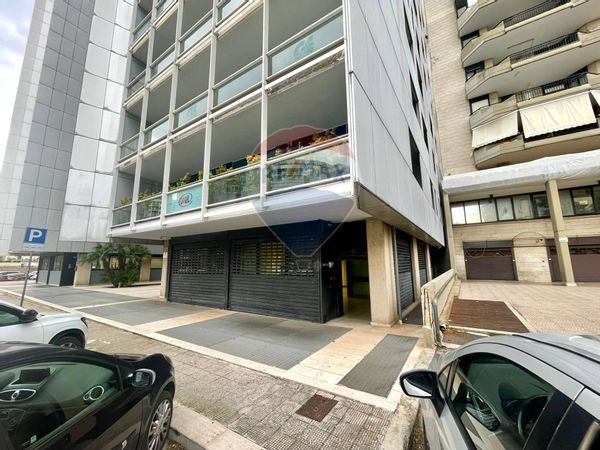 Locale Commerciale Poggiofranco, Bari, BA Affitto