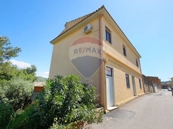 Casa Indipendente Teulada, SU Vendita