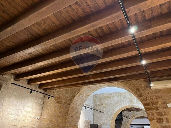 Locale Commerciale Città Vecchia, Bari, BA Affitto - Foto 4