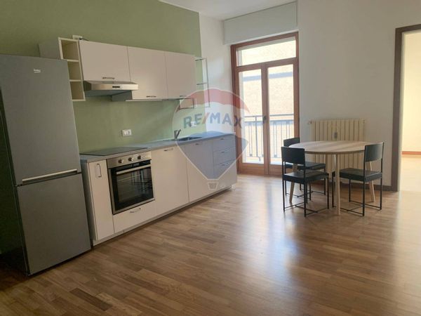 Appartamento Centrale, Bergamo, BG Affitto