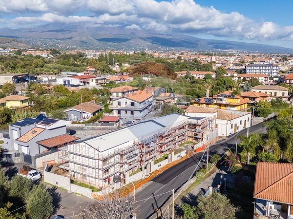 Villa a schiera Aci Sant'Antonio, CT Vendita