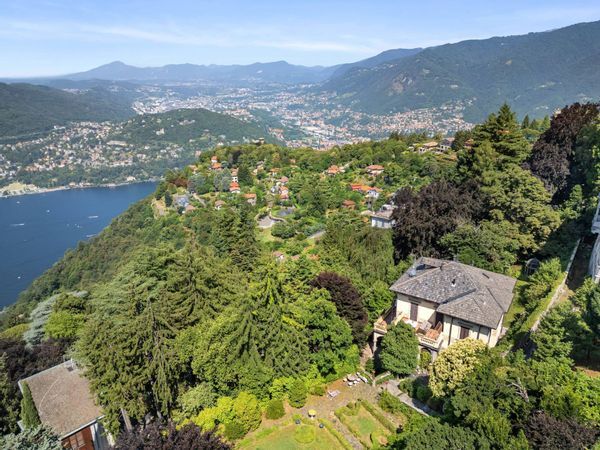 Villa singola Brunate, CO Vendita