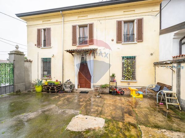 Casa Semindipendente Casalmaggiore, CR Vendita