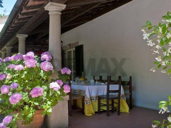 Villa singola Fornoli, Bagni di Lucca, LU Vendita