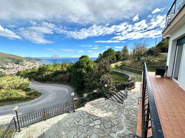 Appartamento Noli, SV Vendita