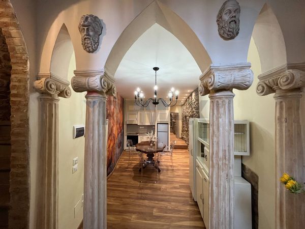 Altro Centro, Cortona, AR Vendita