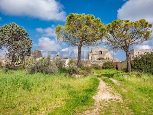 Cascina/Casale Alessano, LE Vendita