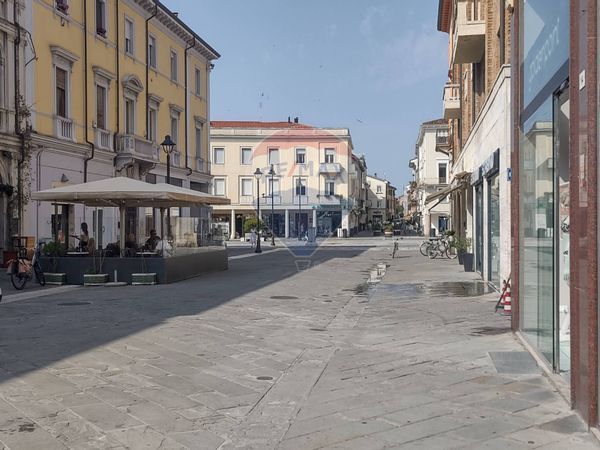 Negozio Centro storico, Rimini, RN Affitto - Foto 3
