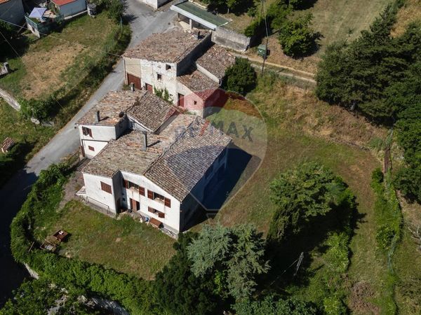 Casa Indipendente Genga, AN Vendita