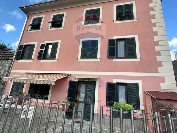 Porzione di villa Genova-Apparizione, Genova, GE Vendita