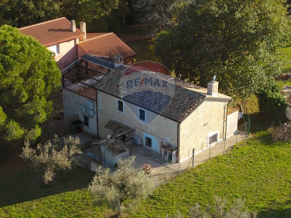 Cascina/Casale Fossacesia, CH Vendita
