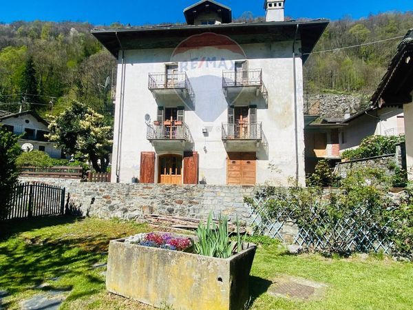 Attico/Mansarda Fontainemore, AO Vendita