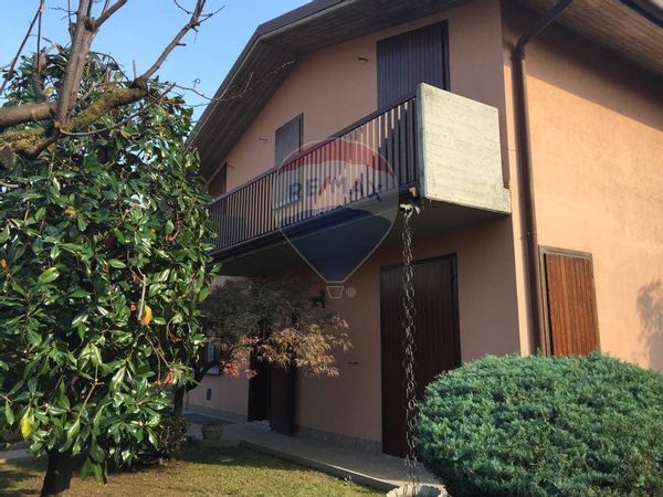 Villa a schiera Lallio, BG Vendita