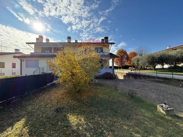 Villetta bifamiliare Castelnuovo del Garda, VR Vendita