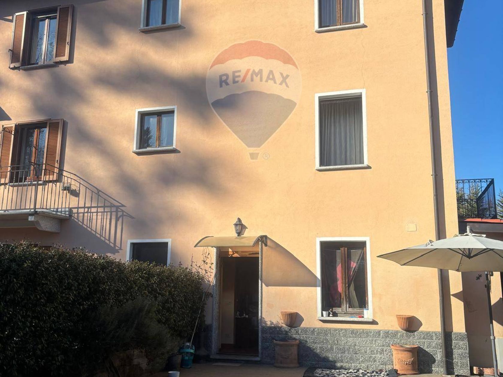 Casa Semindipendente Luino, VA Vendita