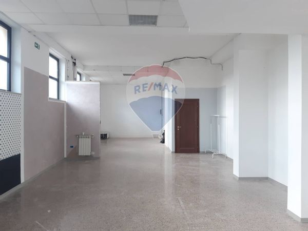 Locale Commerciale Paganica - Tempera, L'Aquila, AQ Affitto - Foto 4