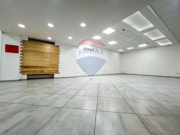 Locale Commerciale Vicaria, Napoli, NA Affitto - Foto 4